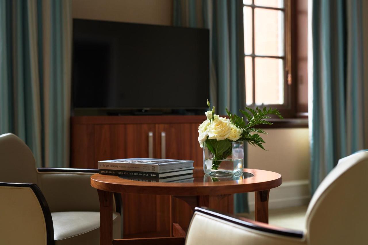 The Grand, Отель 5*