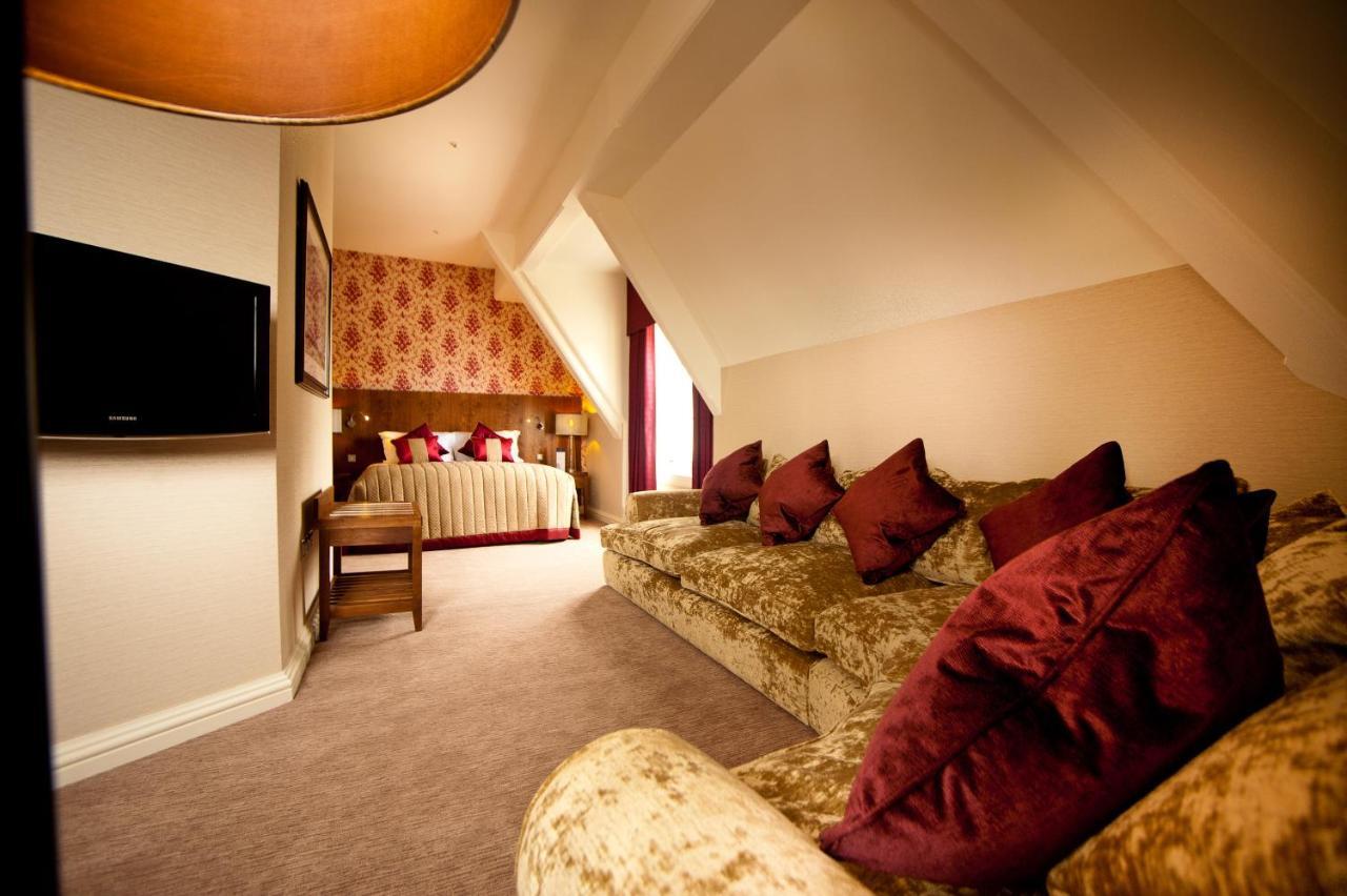 The Grand, Отель 5*